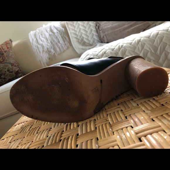 SOLD/ @kaymey01 Madewell Ruthie criss cross sandal - Picture 7 of 8